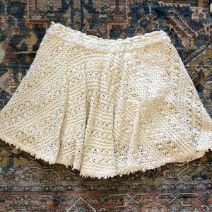 Free People Crochet Skirt—- with pockets!
